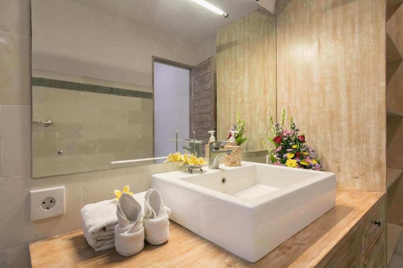 Villa Briana Seminyak By Villas R Us Exterior photo